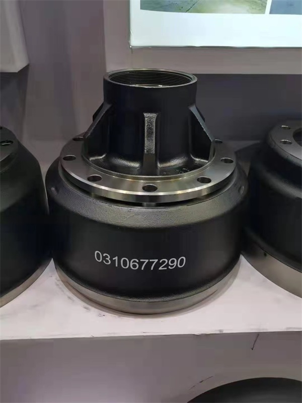 �Ϻ������˸�չ����(sh��)�r